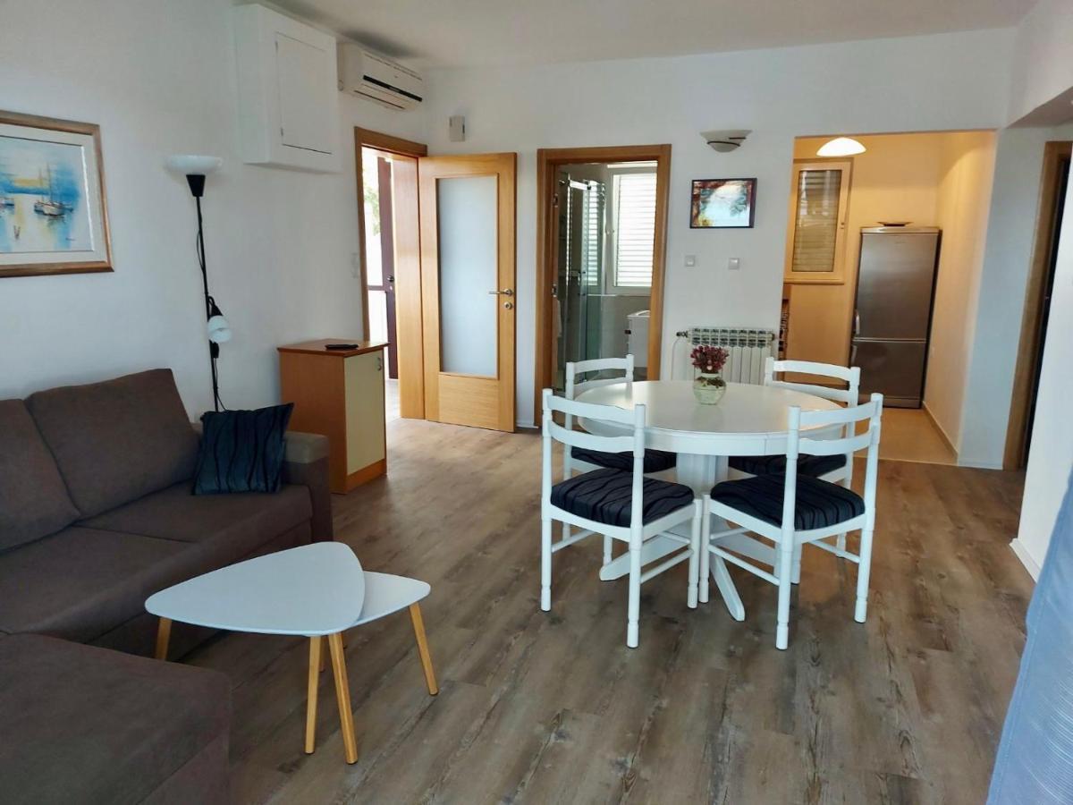 ראב Apartments Ajka מראה חיצוני תמונה